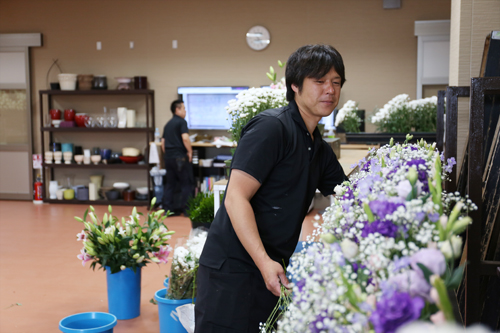 営業一部制作一課 花祭壇チーム